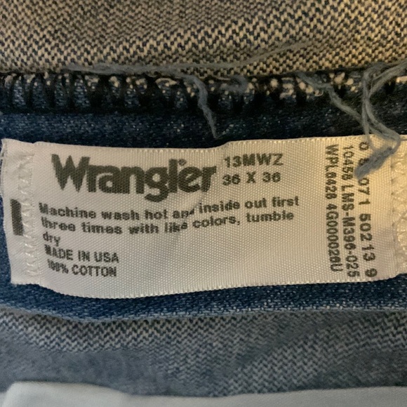 Vintage Wrangler High Waisted Denim Jeans Shorts 36 waist - Picture 4 of 4